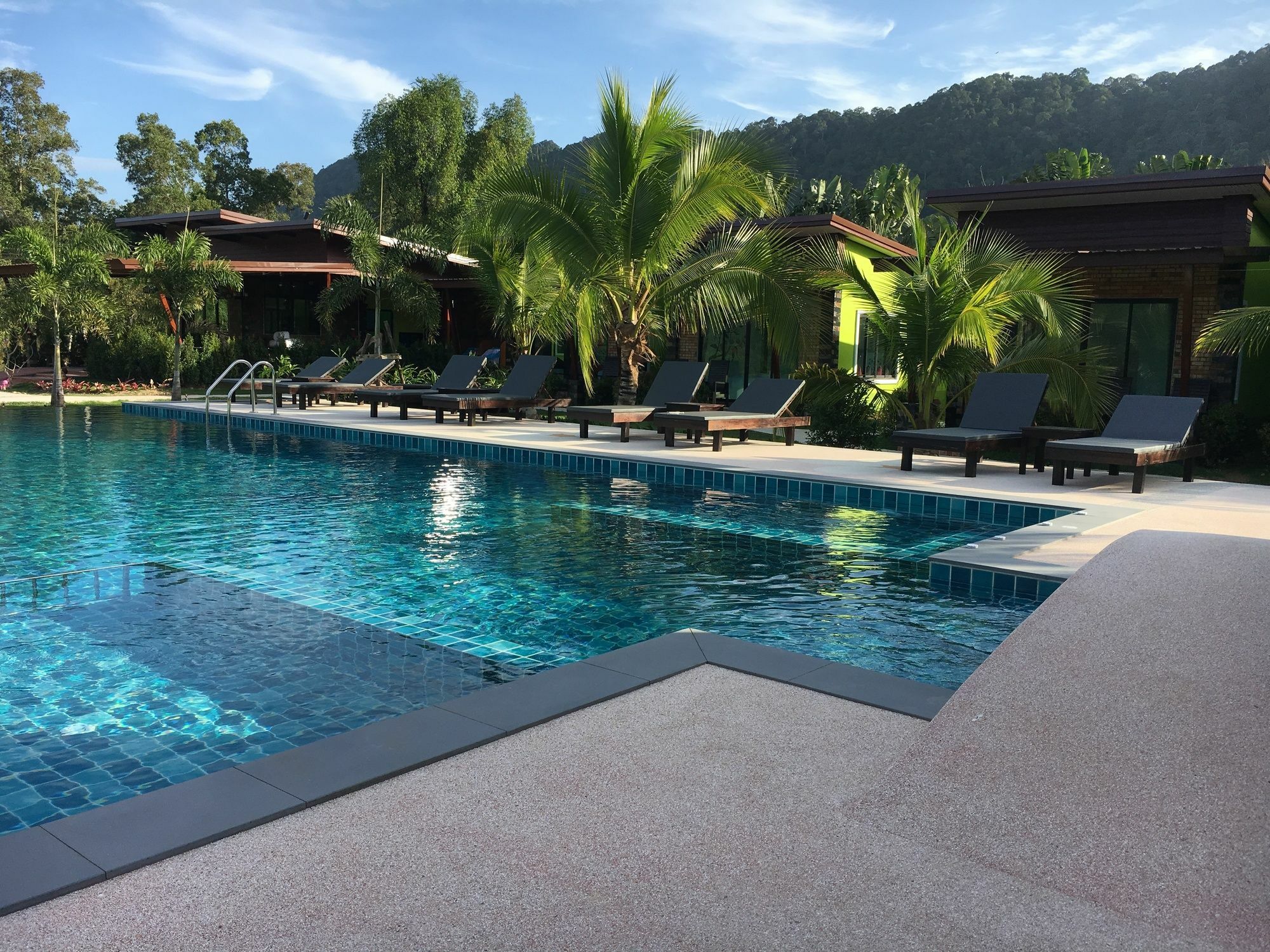 Siri Lanta Resort Koh Lanta Bagian luar foto