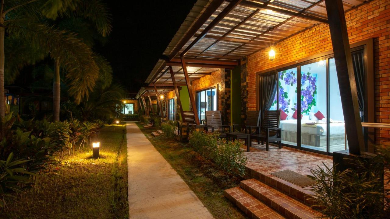 Siri Lanta Resort Koh Lanta Bagian luar foto